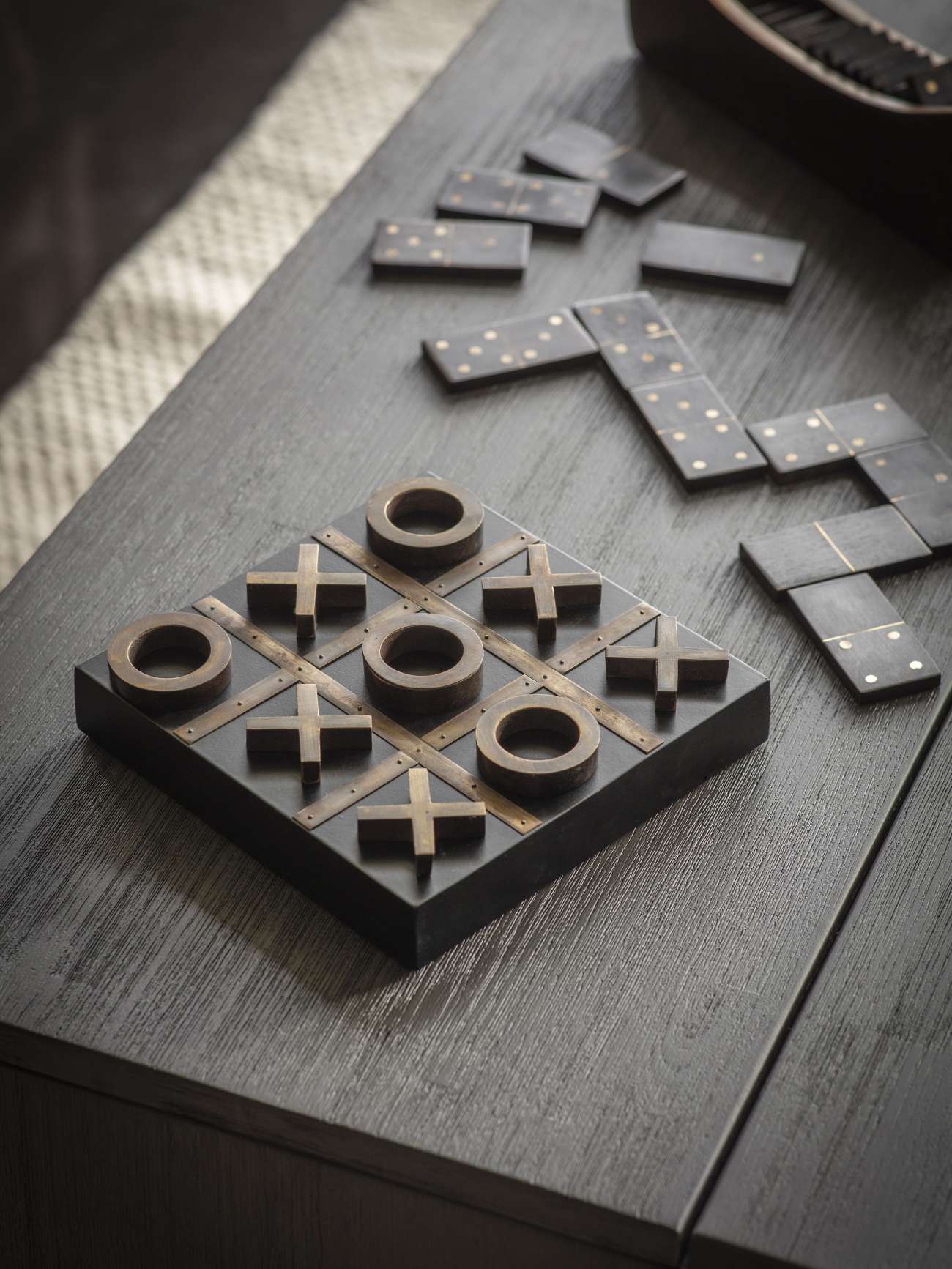 Columbia Brown Wood Noughts & Crosses Game